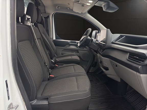 Ford Transit Custom 9 of 27