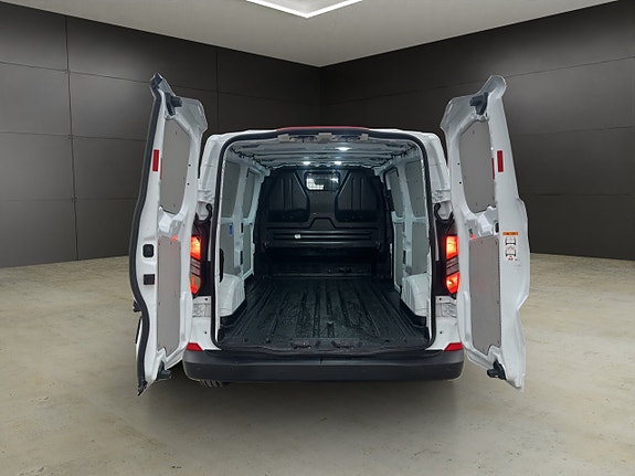 Ford Transit Custom 12 of 27