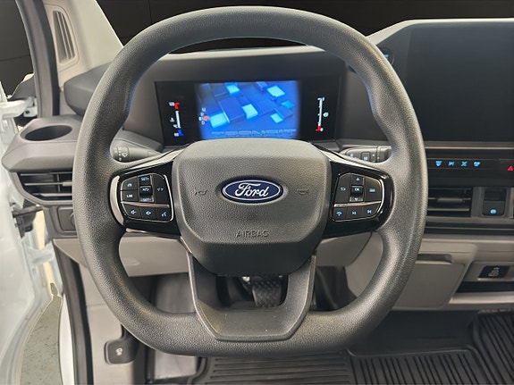 Ford Transit Custom 15 of 27