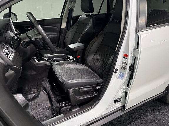 Suzuki S-Cross 10 of 15