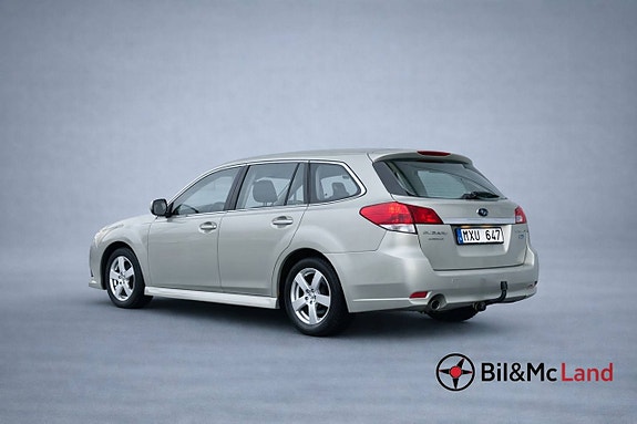 Subaru Legacy 3 of 16
