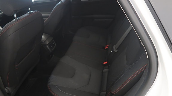 Ford Mondeo 16 of 17