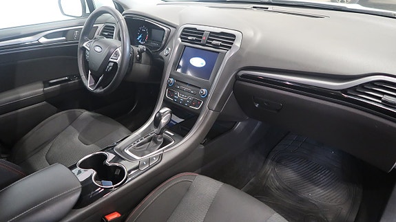 Ford Mondeo 11 of 17