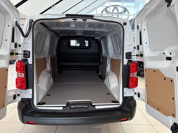 Toyota Proace 10 of 15
