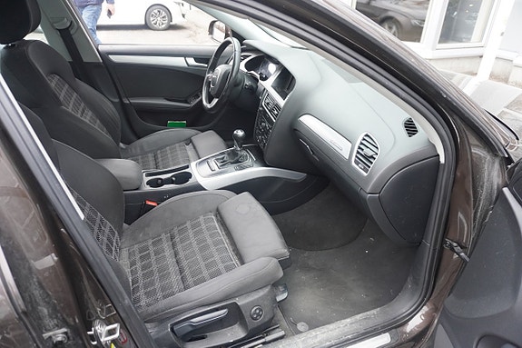Audi A4 5 of 5