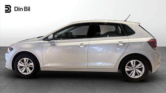 Volkswagen Polo 2 of 5