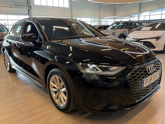 Audi A3 3 of 5