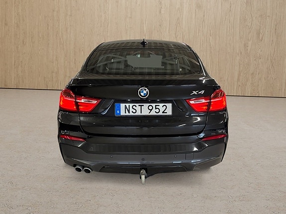 BMW X4 15 of 15