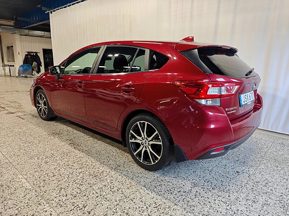 Subaru Impreza 4 of 5