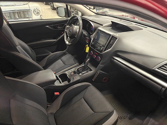 Subaru Impreza 14 of 22