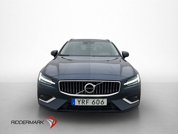 Volvo V60 2 of 5