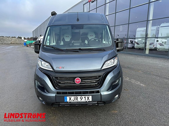 Pilote V630G 140hk Automat Dubbelbädd RÄNTA 4,95% 18 of 22