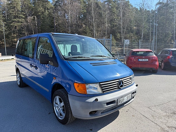 Mercedes-Benz Vito 113 2 of 5