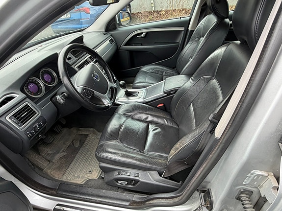 Volvo V70 17 of 21
