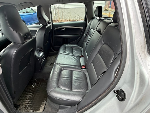 Volvo V70 15 of 21