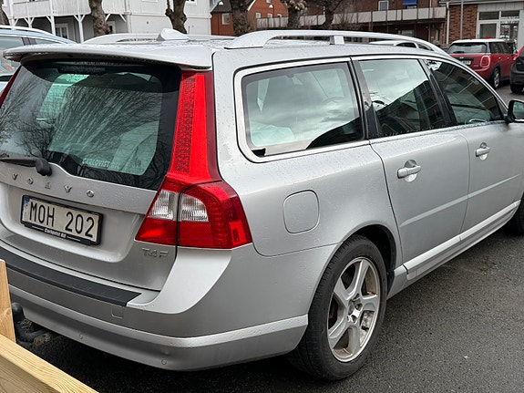 Volvo V70 5 of 5