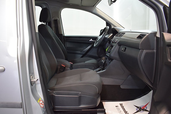 Volkswagen Caddy Maxi 15 of 19