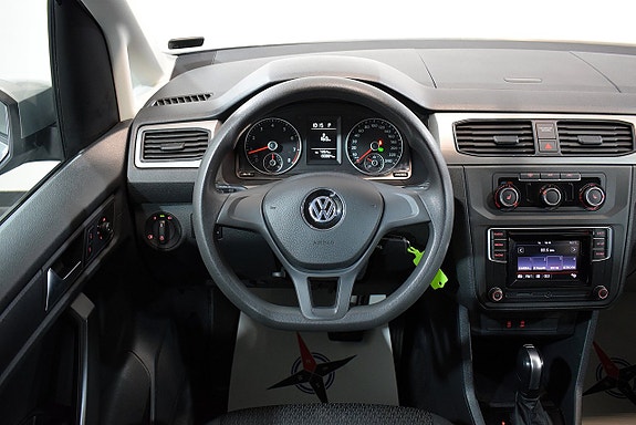 Volkswagen Caddy Maxi 10 of 19