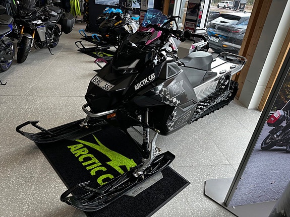 Arctic Cat DEMO HCX 858 146”