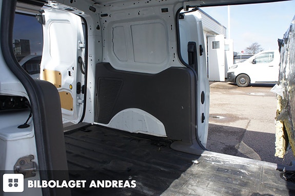 Ford Transit Connect 7 of 12