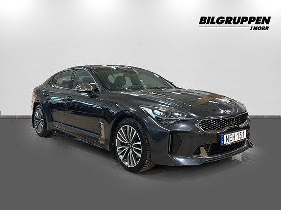 Kia Stinger 3 of 5