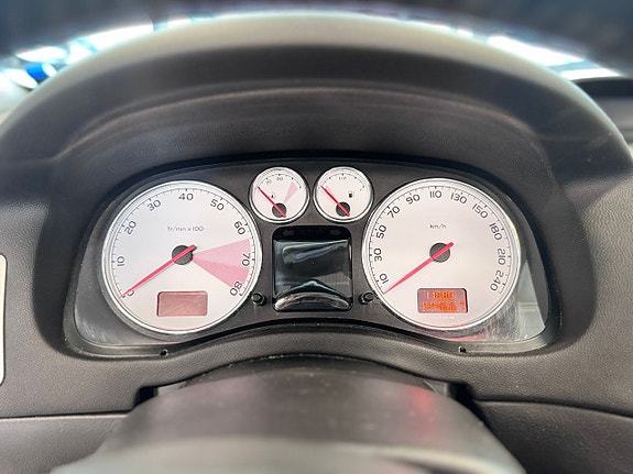 Peugeot 307 CC 13 of 19