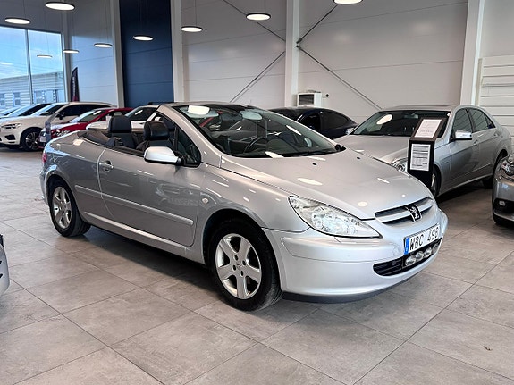 Peugeot 307 CC 2 of 5
