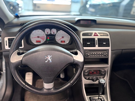 Peugeot 307 CC 15 of 19