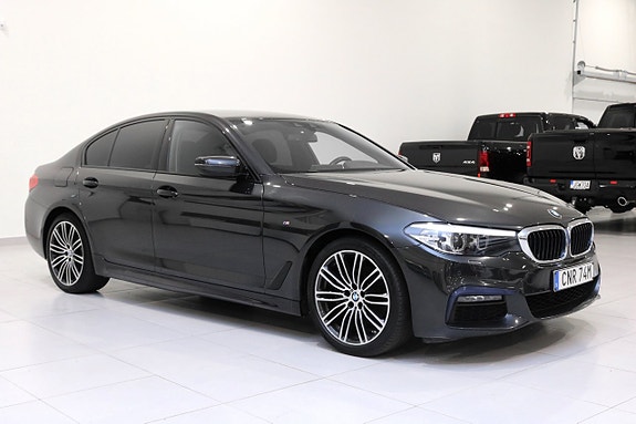 BMW 520d 3 of 5