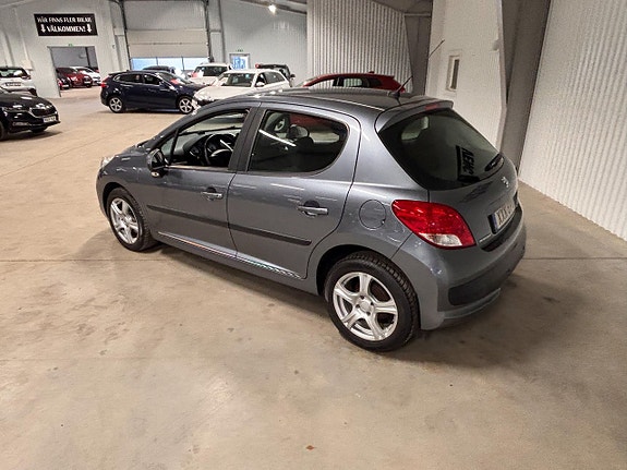 Peugeot 207 4 of 10