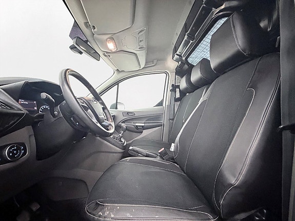 Ford Transit Connect 12 of 23