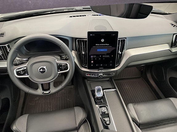 Volvo XC60 8 of 17
