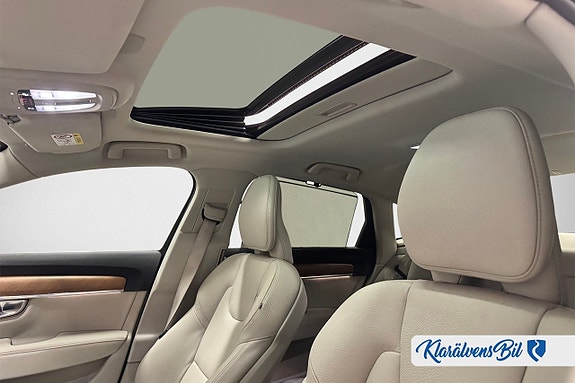 Volvo S90 10 of 17