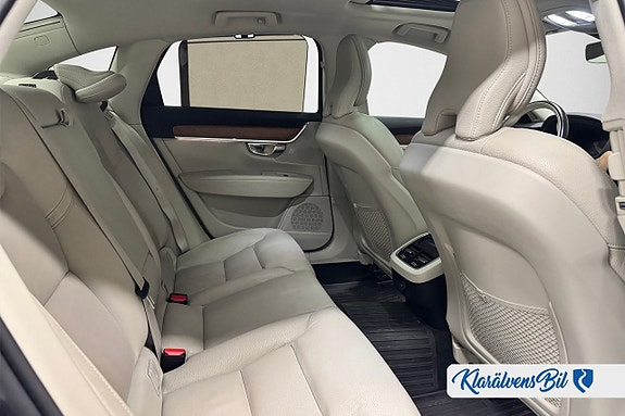 Volvo S90 13 of 17