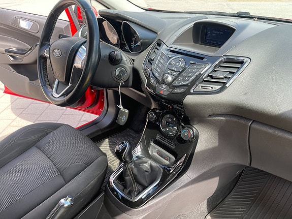 Ford Fiesta 15 of 20
