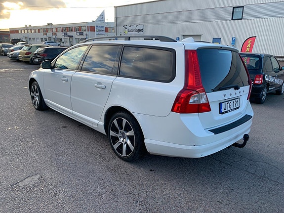 Volvo V70 8 of 14