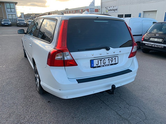 Volvo V70 9 of 14
