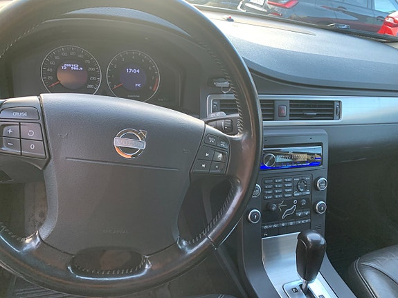 Volvo V70 13 of 14