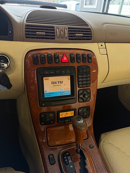 Mercedes-Benz CL600 19 of 30