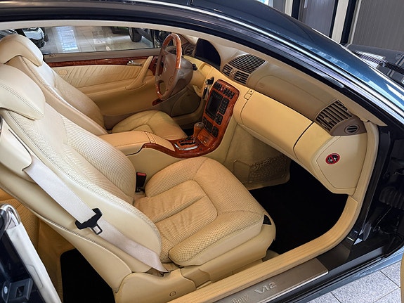 Mercedes-Benz CL600 12 of 30