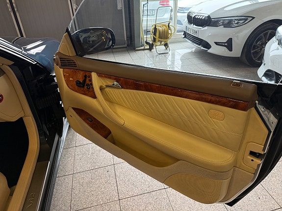Mercedes-Benz CL600 13 of 30