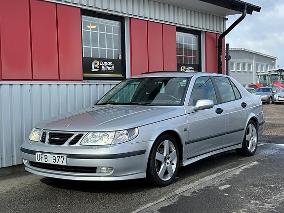 Saab 9-5 2 of 5