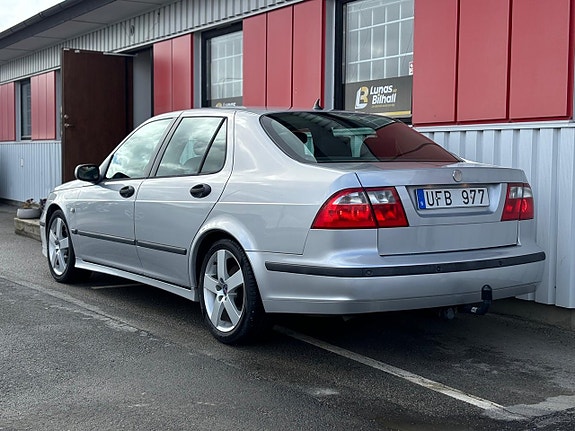 Saab 9-5 4 of 5