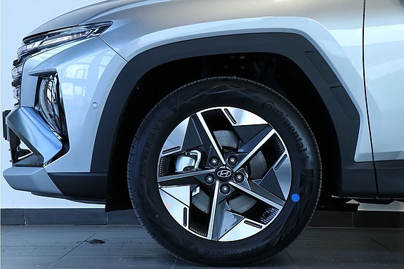 Hyundai Tucson 2 of 22
