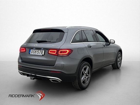 Mercedes-Benz GLC300 e 4 of 5