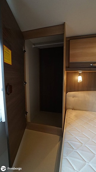 Rapido 891 F / Queensbed / AC / Solcell 15 of 21