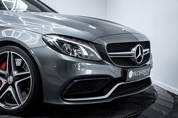 Mercedes-Benz C63 6 of 27