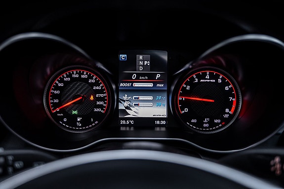 Mercedes-Benz C63 18 of 27