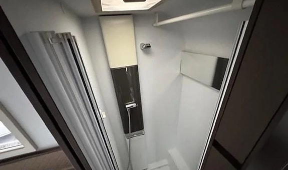 Adria Alpina 663 HT 5 of 5
