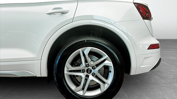 Audi Q5 6 of 13